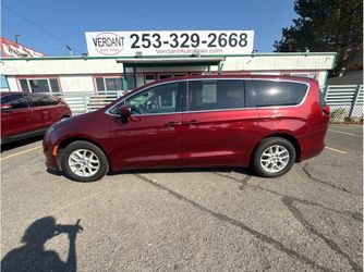 2021 Chrysler Voyager