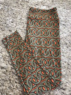 New LuLaRoe tall and curvy leggings