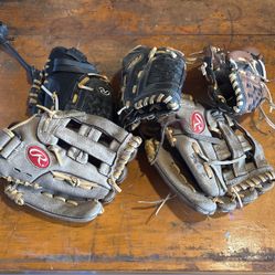 Baseball gloves 