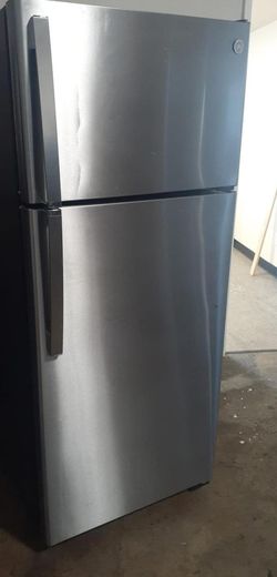GE  Top Mount Stainless Steel Refrigerator Fridge
