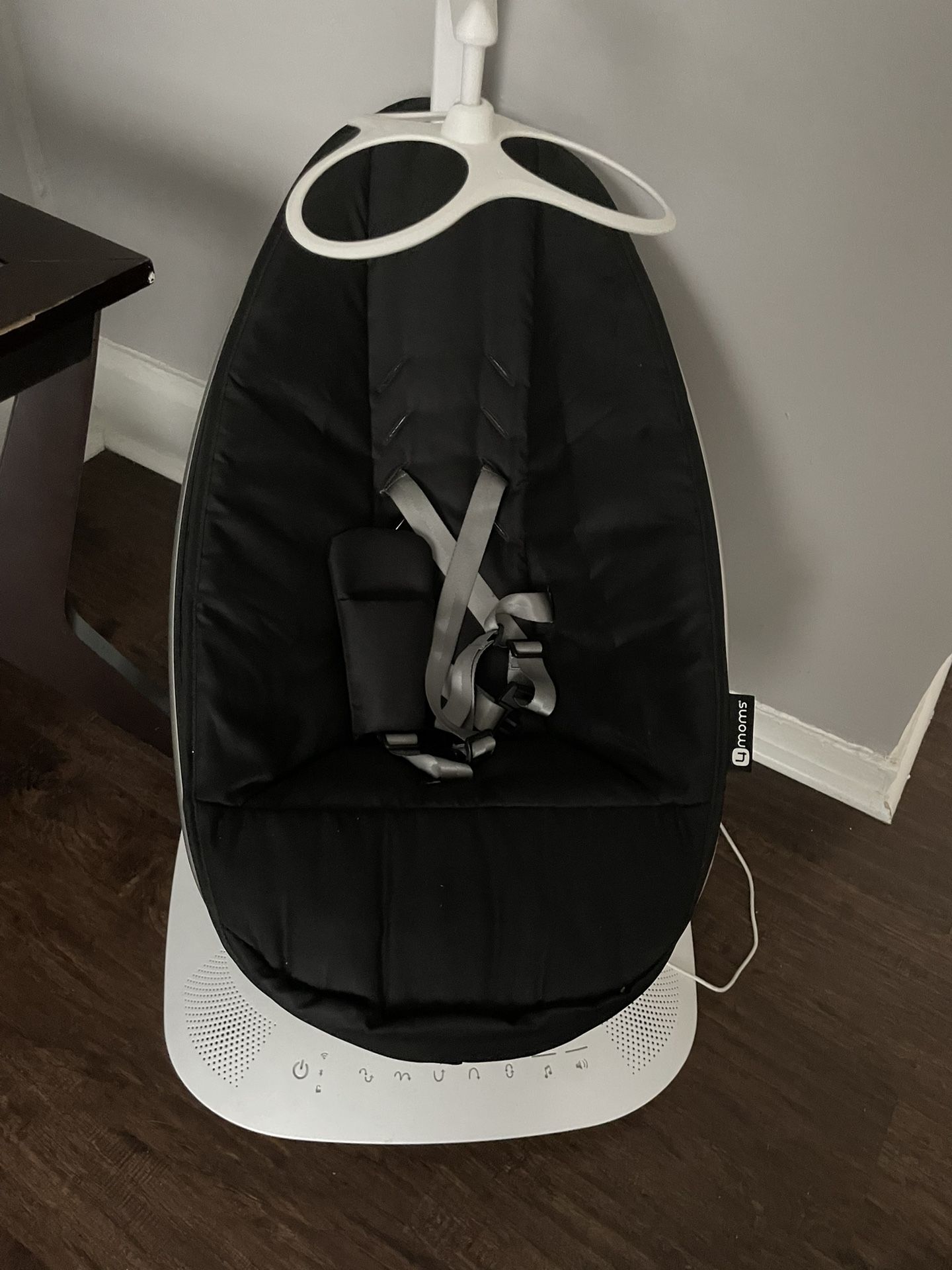 4 Moms MamaRoo Multi Motion Baby Swing Smart Connectivity