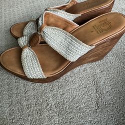 Women’s Slip On Sandals