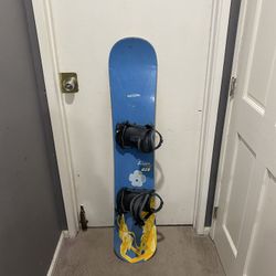 Youth Snowboard with Bindings - Size 128cm