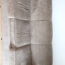 Couch/pull Out Bed 