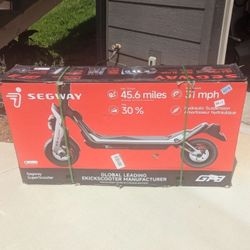 Segway GT3 super scooter w/45.6 mile range and 31mph 