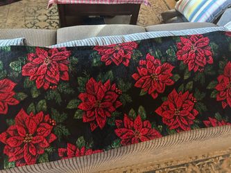 Poinsettia table runner for Christmas