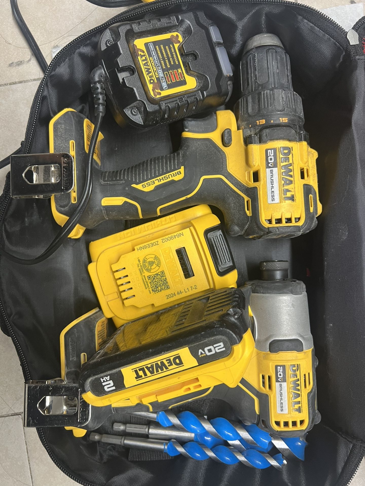 20V MAX 2-Tool Brushless Power Tool Combo Kit