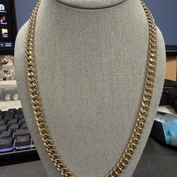 22” 10k Gold 7.5mm Hollow Miami Cuban Chain