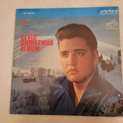 ELVIS VINYL RECORD- ELVIS CHRISTMAS ALBUM