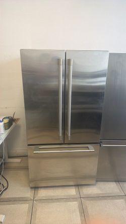 Counter depth French door fridge