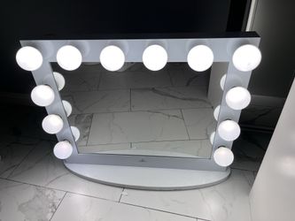 impressions vanity mirror