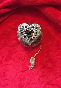 Wedding glass /heart with ornament and potpourri