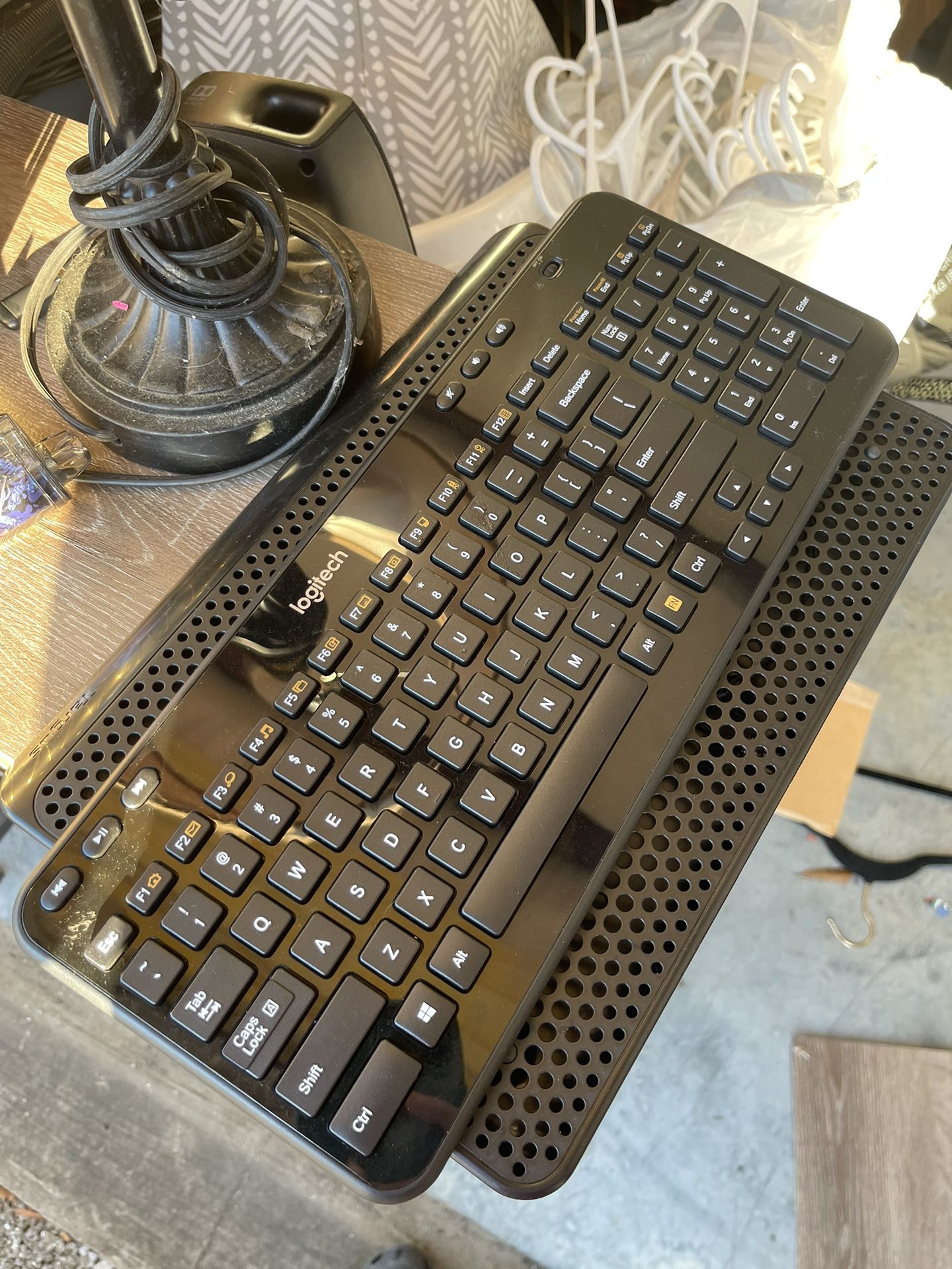 Keyboard and fan 