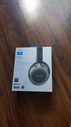 Noise cancelling headphones Bluetooth