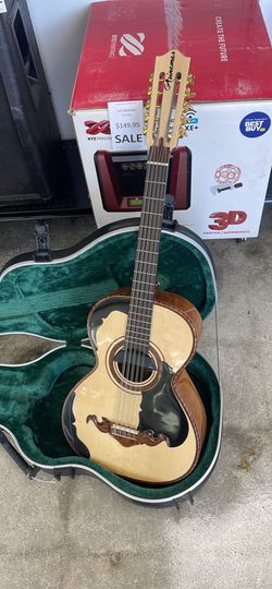 Mexico bajo Quinto guitar with hard case
