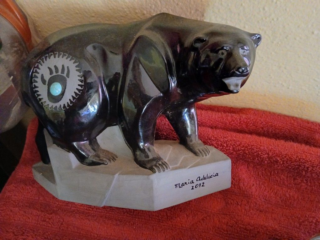 Maria Adelicia Pottery