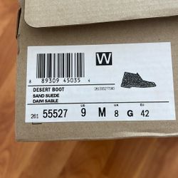 New In Box Clarks Original Desert Boot Sand Suede  9 M W Item 55527