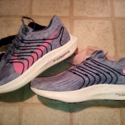 Mens Nike 9.5 Brand New 