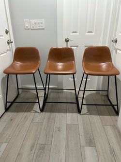 3 stools 24 inches height seat