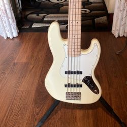 Fender Squire Jazz Bass