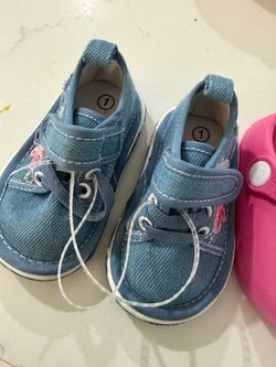 Baby shoes