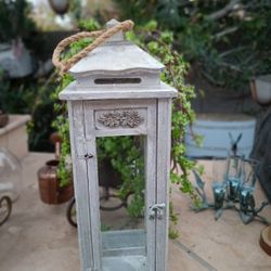 $20 Fantastic Wooden Glass Garden Lantern, Pretty Detail 22" Tall Candle NOT Included 