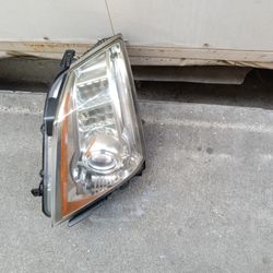 2008-2013 Cadillac CTS Xenon Hid Complete Headlight With All The Accessories Oem. 