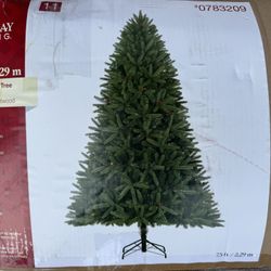 Holiday Living Used Fleetwood Pine Tree 7.5ft. Unlit Nice. You Must Pick Up