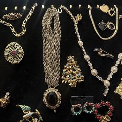 Jewelry Lot