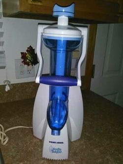 Black & Decker Artic Swirl* turns ice cream into sift swirl