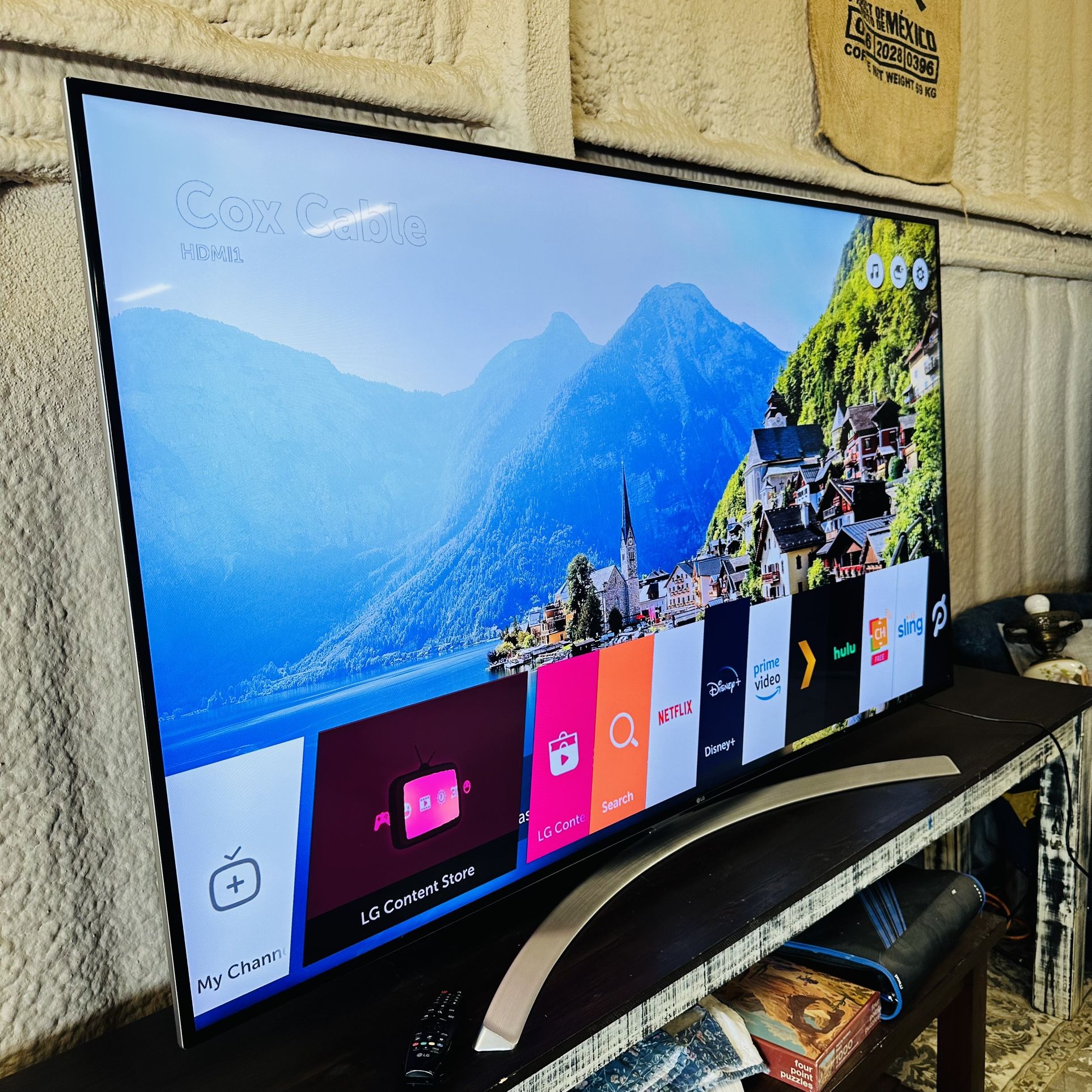 L/G 70” Smart Tv HDR UHD 4k! 7-Series!