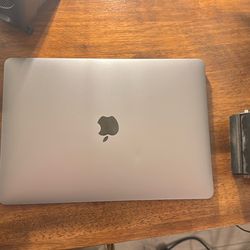 13” 2020 MacBook Air M1 8gb W/ 256gb Storage