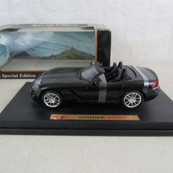 2003 Dodge Viper SRT-10 Convertibe Black 1:18 Scale Diecast By Maisto


