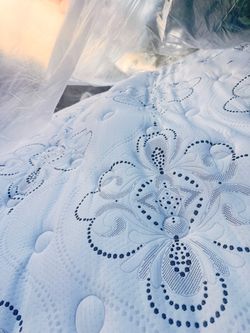 queen mattress