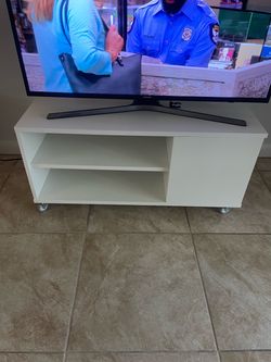 Tv table with wheels