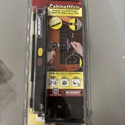 Cabinetmate closet hole drilling tool