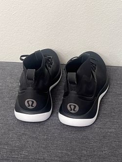 Lululemon Women's Chargefeel Mid Workout Shoe size 12
