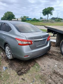 2016 Nissan sentra parts