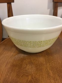 Pyrex white green bowl/ light fading