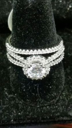 .925 sterling silver with cubic zirconia diamond two-piece wedding Solitaire set size 8