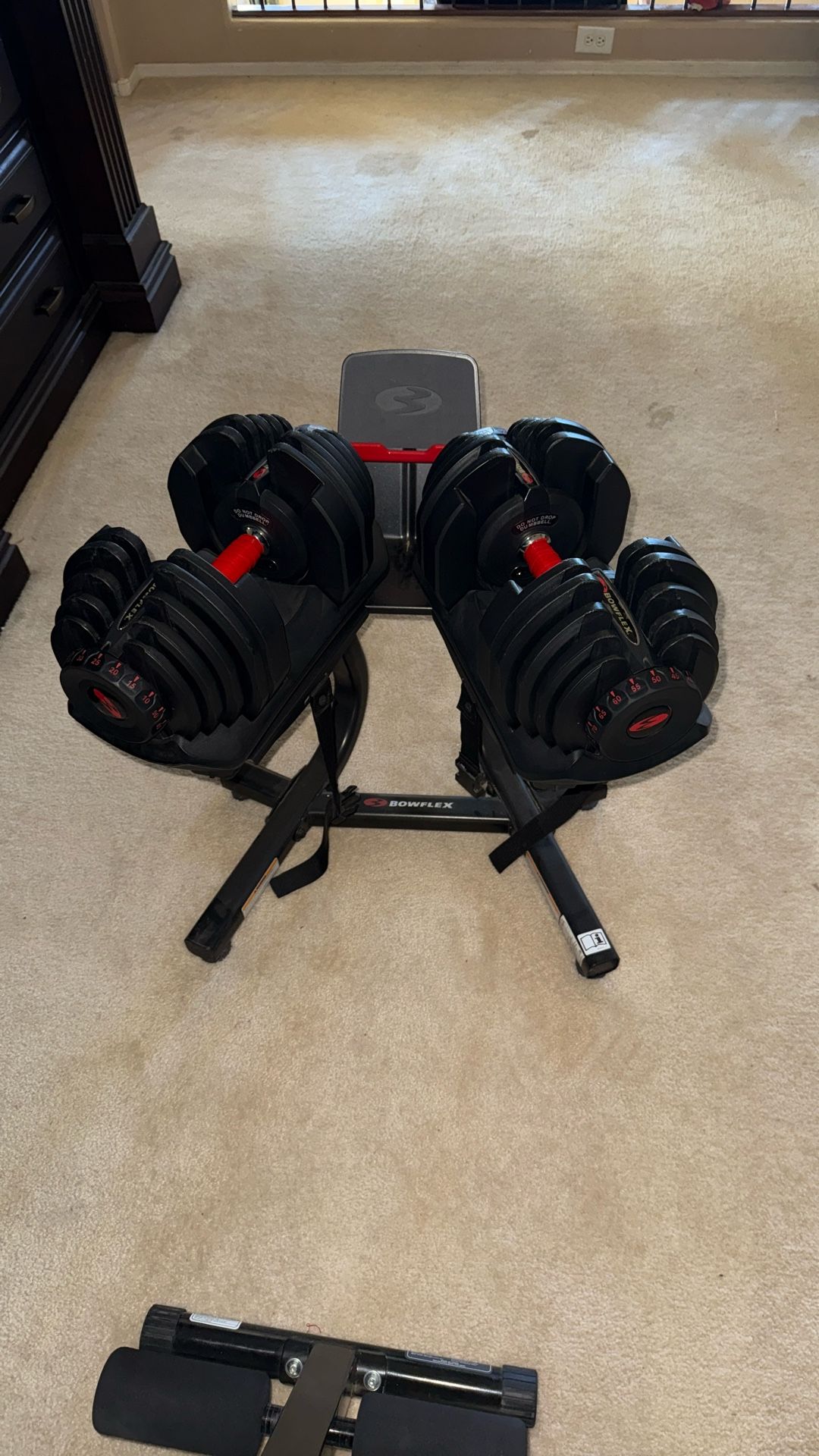 Bow flex 10lb-90lb Dumbbell Set + Stand 