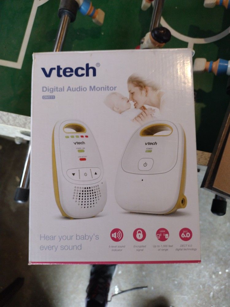 VTech Digital Audio monitor model DM111