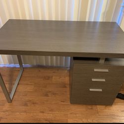 47.5x 24x30 Grey Perfect Condition Office Desk with Chair