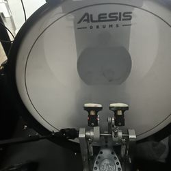 Alesis Strike Pro Se