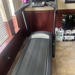 Treadmill 