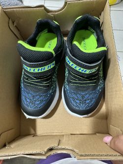 Brand New Toddler Sketchers Size 6