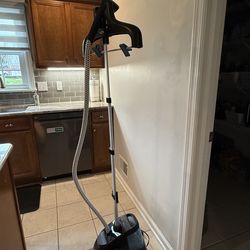 Rowenta stand up clothes/fabric steamer