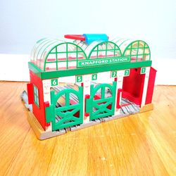 Thomas the Train & Friends 2008 Knapford Station Take Along Case