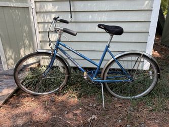 Women’s Schwinn Suburban Bike