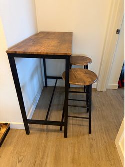 Table and Barstools